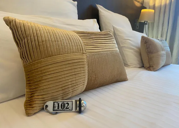 Cit\'Hotel Hôtel de France et d\'Europe